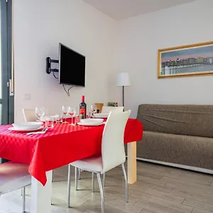  Appartamento Residential Con Balcone